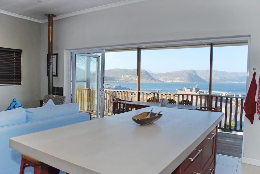 The Grosvenor Guest House & Self Catering Simonʼs Town Exteriér fotografie
