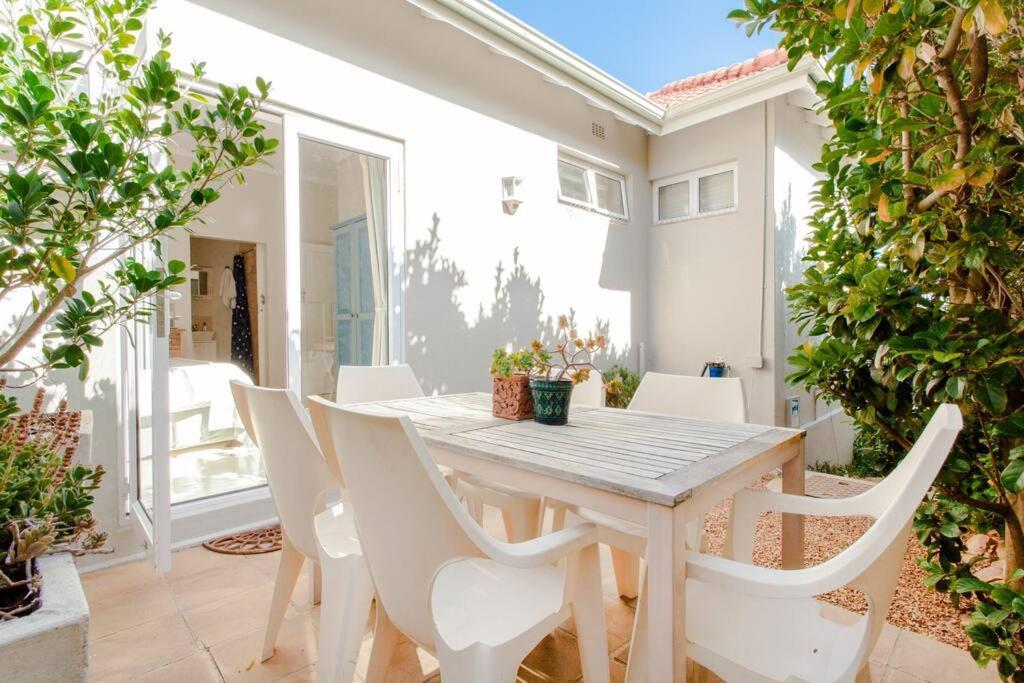 The Grosvenor Guest House & Self Catering Simonʼs Town Exteriér fotografie